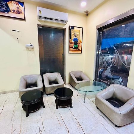 Hotel Arton Regency Near Terminal 2 Airport 뭄바이 외부 사진