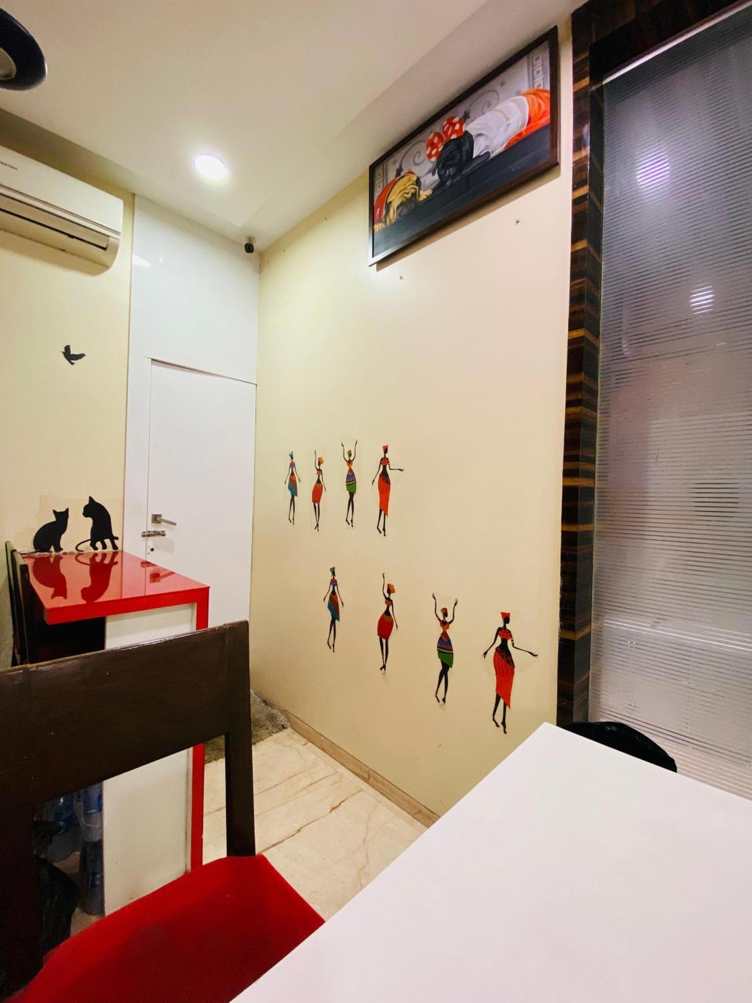 Hotel Arton Regency Near Terminal 2 Airport 뭄바이 외부 사진